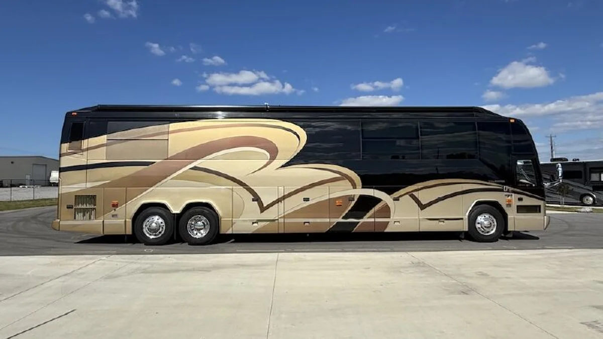 2008 Millennium Millennium H3-45 Double Slide Millennium