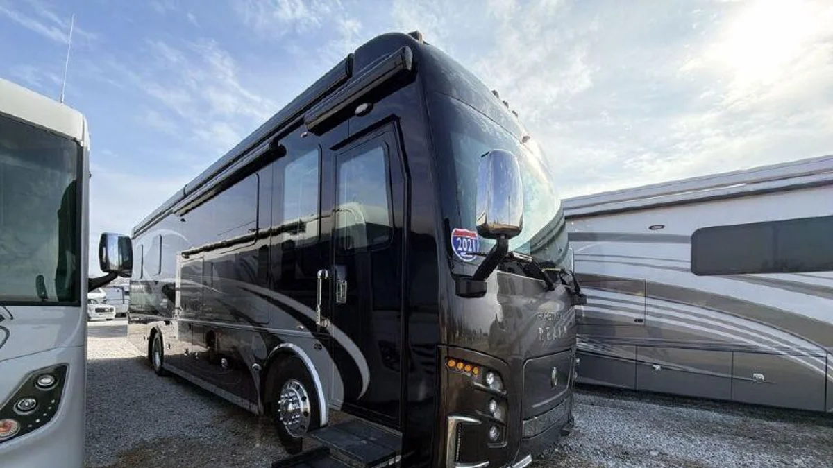 2021 Foretravel Realm FS450 LS3