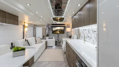 2027 Millennium Millennium Millennium photo 3