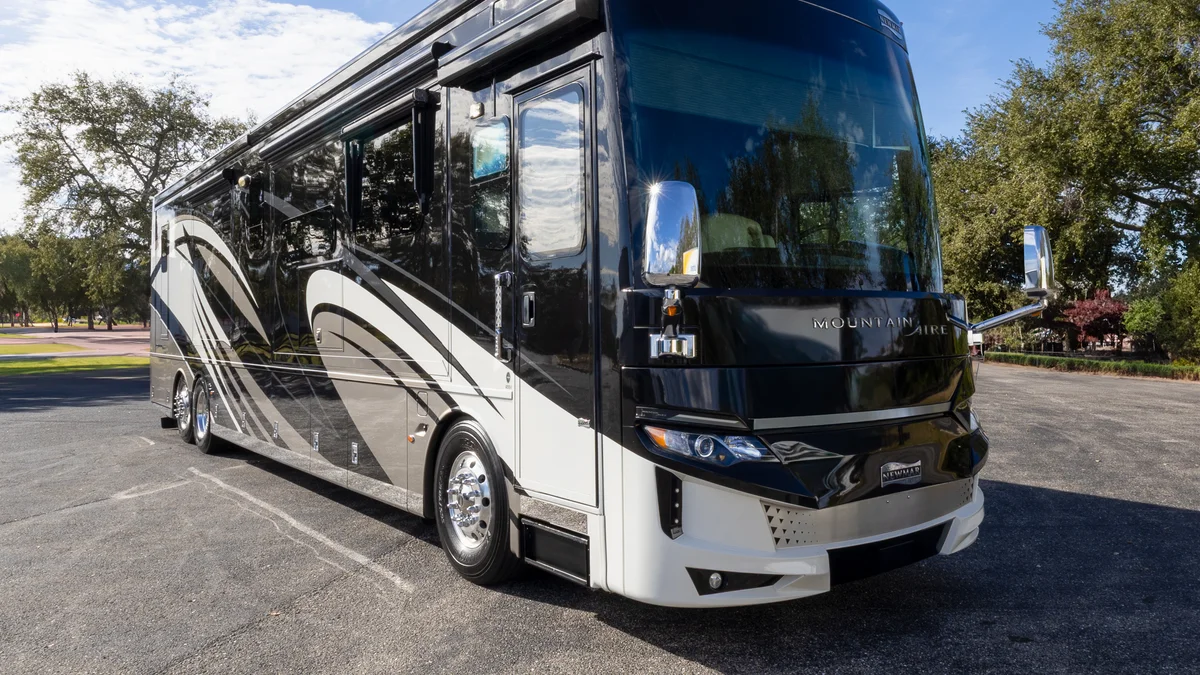 2020 Newmar Mountain Aire