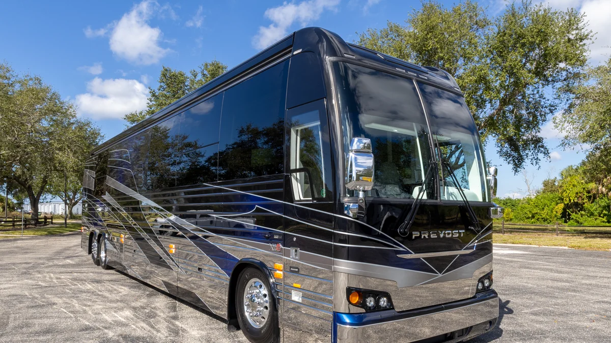 2025 Prevost Epic Country Coach