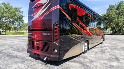 2022 Foretravel Realm photo 5