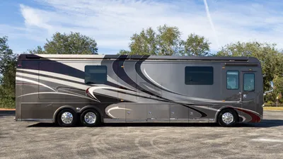 2016 Foretravel Realm photo 3