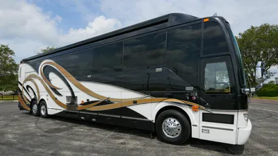 2003 Prevost Liberty Liberty photo 2