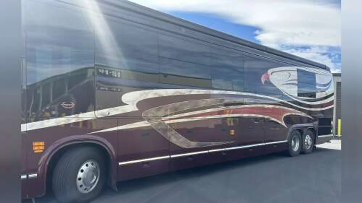 2006 Marathon Prevost H 3 45
