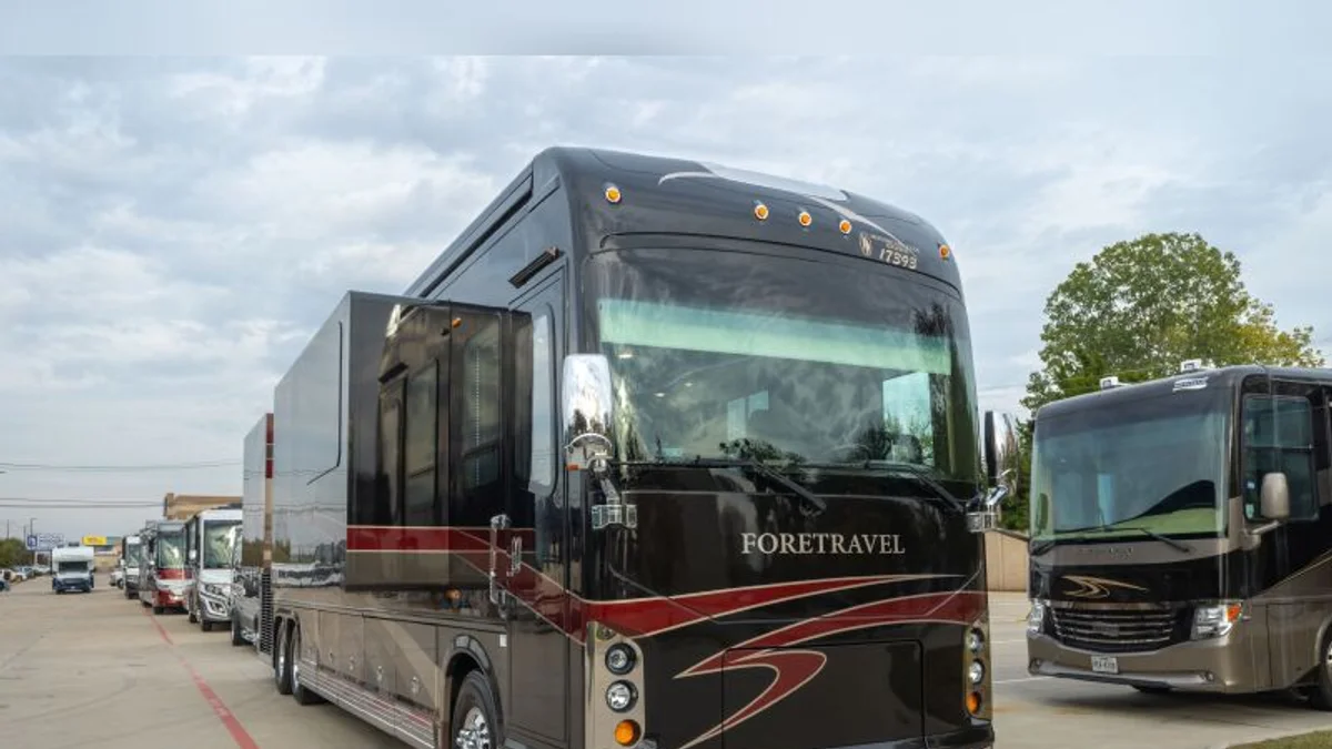 2013 Foretravel IH-45