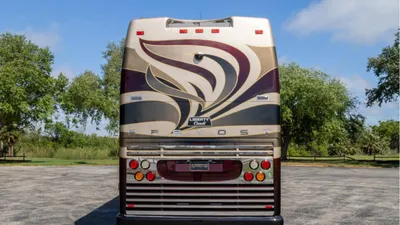 2010 Liberty Coach Liberty H3 45 Liberty photo 6