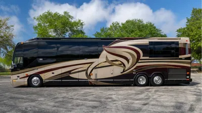 2010 Liberty Coach Liberty H3 45 Liberty photo 9
