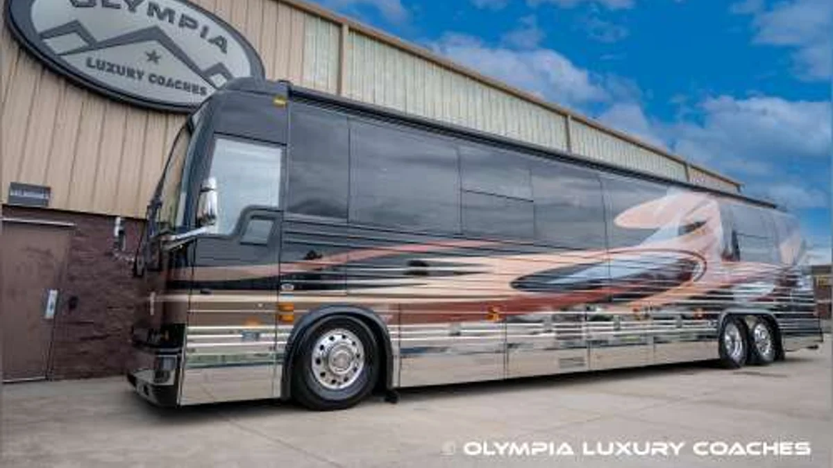 2005 Royale Royale Coach Royale