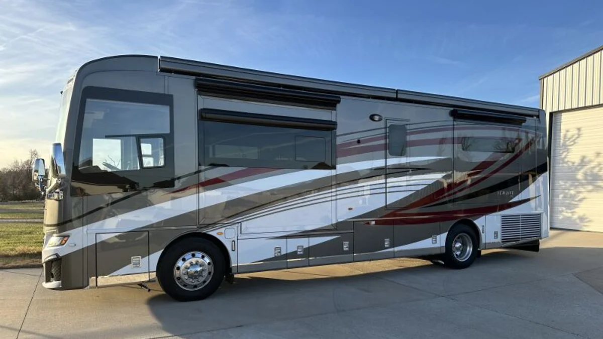 2023 Newmar New Aire