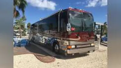 2002 Royale Royale Coach XLII