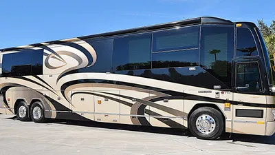 2011 Liberty Coach Elegant Lady