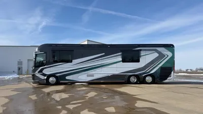 2027 Newell p50 Newell photo 4