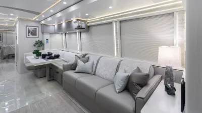 2026 Marathon Coach Marathon Coach Marathon photo 3