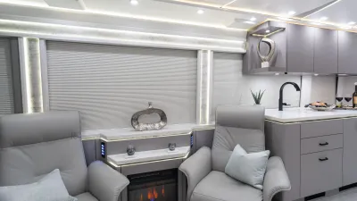 2026 Marathon Coach Marathon Coach Marathon photo 5