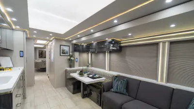 2025 Marathon Coach Marathon Coach Marathon photo 3