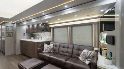 2022 Marathon Coach Marathon Coach Marathon photo 3