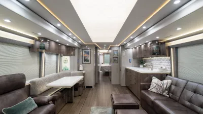 2022 Marathon Coach Marathon Coach Marathon photo 4