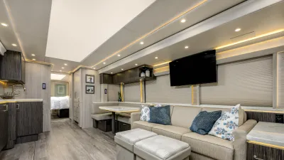 2021 Marathon Coach Marathon Coach Marathon photo 3