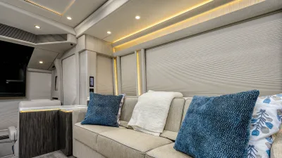 2021 Marathon Coach Marathon Coach Marathon photo 5