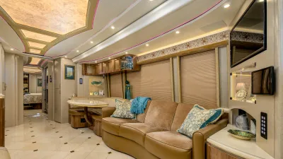 2019 Marathon Coach Marathon Coach Marathon photo 5