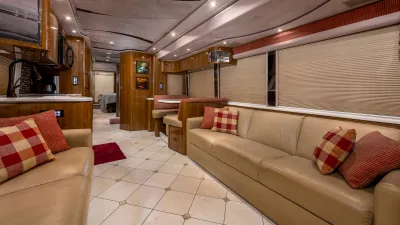 2013 Marathon Coach Marathon Coach Marathon photo 3