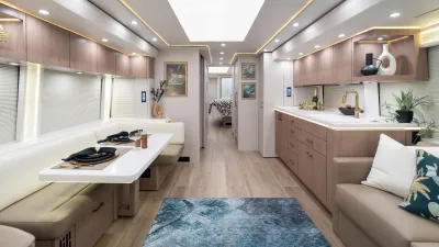 2026 Marathon Coach Marathon Coach Marathon photo 4