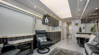 2024 Marathon Coach Marathon Coach Marathon photo 5