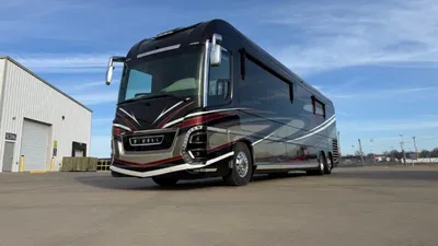 2027 Newell P50 Newell photo 1