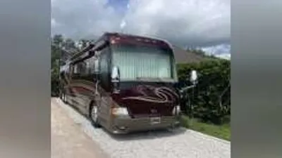 2007 Country Coach Intrigue 530 Jubilee Quad Slide