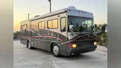 2002 Country Coach Allure