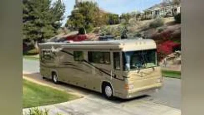 2002 Country Coach Allure 40