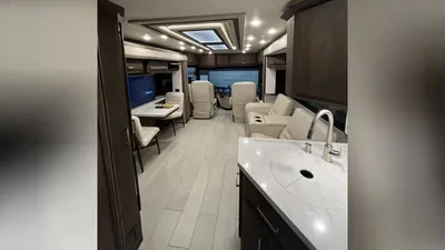 2022 Newmar New Aire