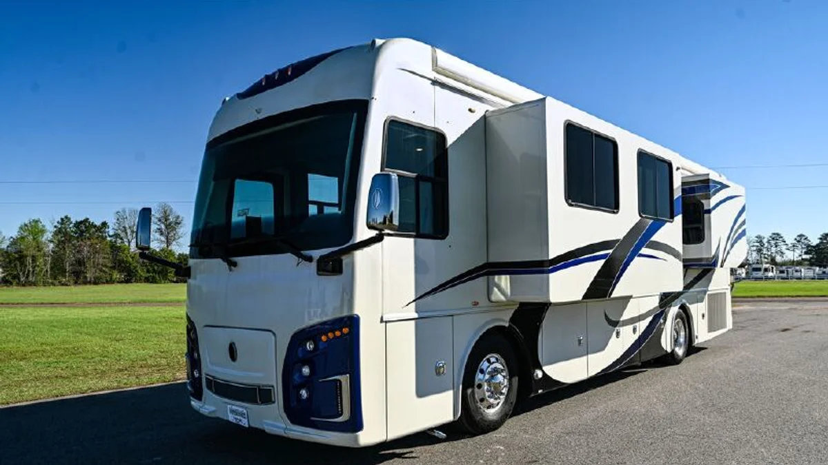 2019 Foretravel Ic 37 Dswd