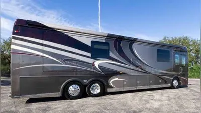 2016 Foretravel Realm LV3