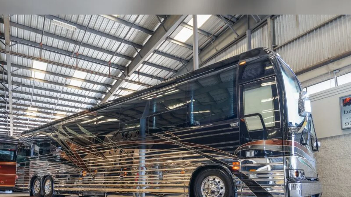 2006 Prevost Country Coach 45 XLII Country Coach