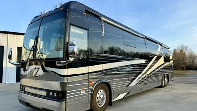 2004 Royale Royale Coach XLII