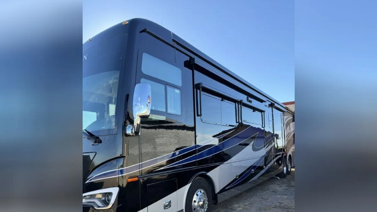 2021 Tiffin Allegro Bus 45 Opp